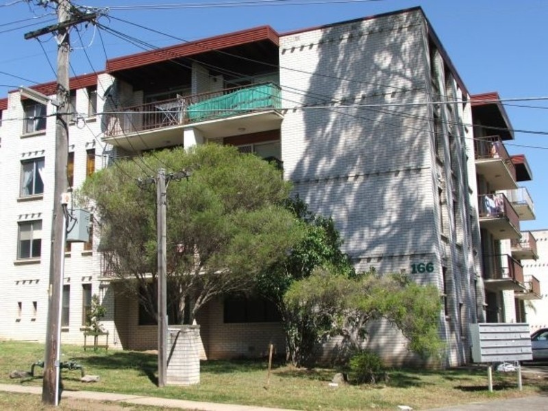 1/168 Greenacre Road, Bankstown NSW 2200