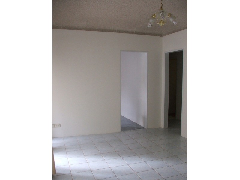 1/168 Greenacre Road, Bankstown NSW 2200