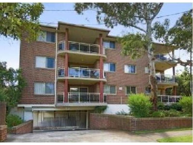 14/64 Cairds Avenue, Bankstown NSW 2200
