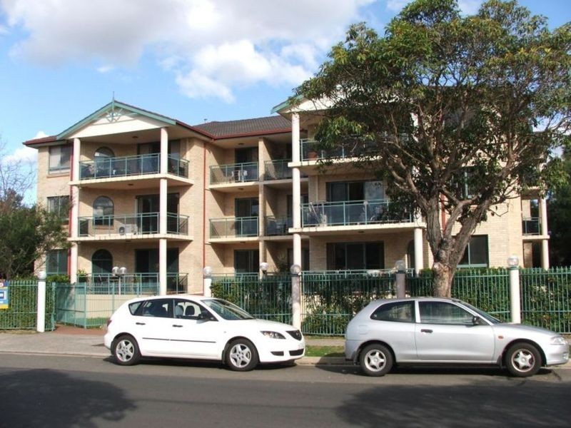 8/40 Chertsey Avenue, Bankstown NSW 2200