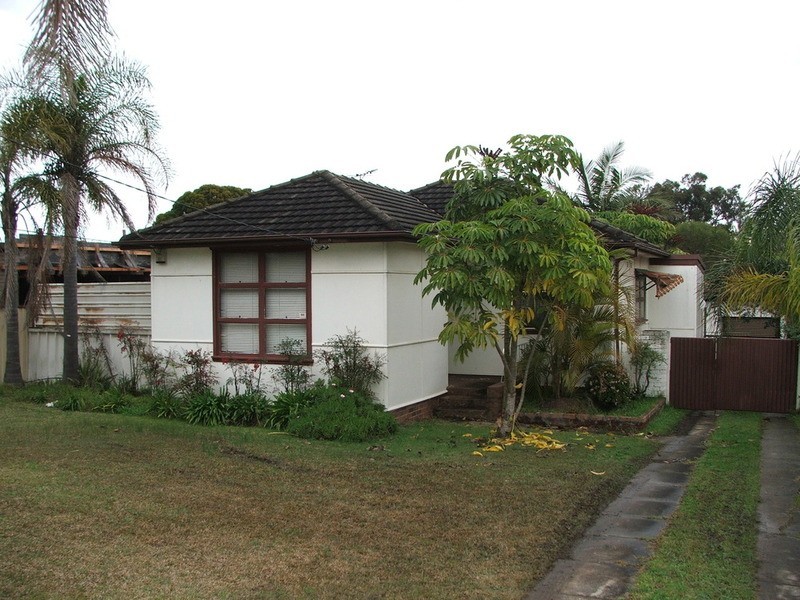 20 Saurine Street, Bankstown NSW 2200