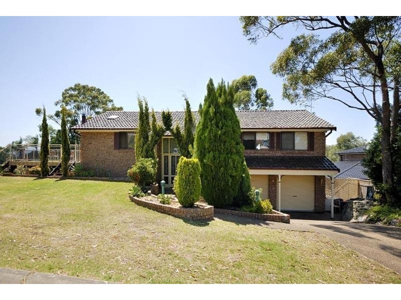 3 Stanley Place, Illawong NSW 2234