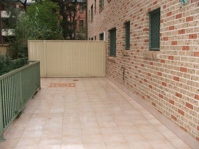 1/9 Cairds Avenue, Bankstown NSW 2200