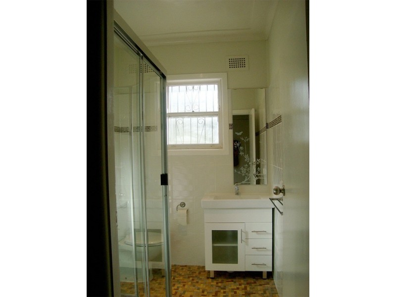 9 Bulwarra Avenue, Sefton NSW 2162