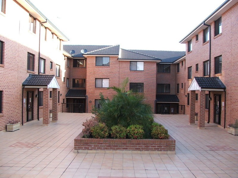 5/2A Mulla Road, Yagoona NSW 2199