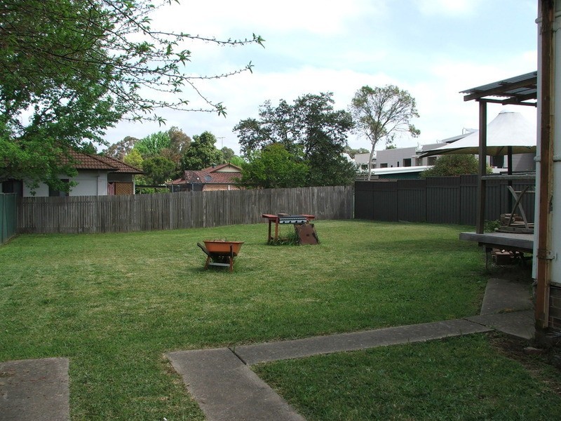 13 Willett Street, Yagoona NSW 2199