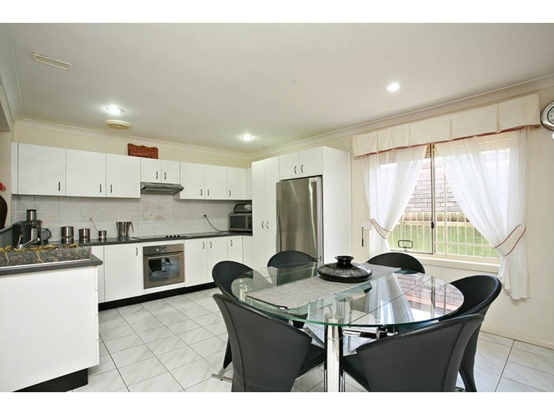 6 Avonlea Crescent, Bass Hill NSW 2197