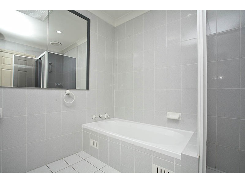 6 Avonlea Crescent, Bass Hill NSW 2197