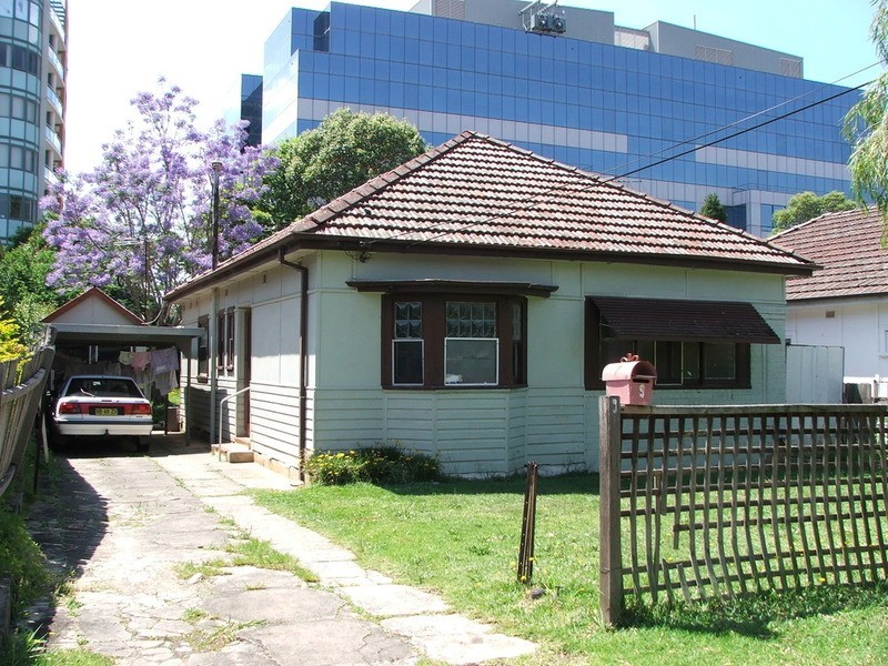 9 Bungalow Crescent, Bankstown NSW 2200