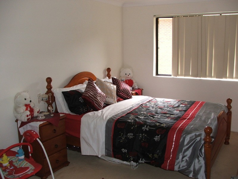 13/2 Mulla Road, Bankstown NSW 2200