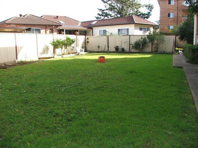 12/40-44 Chertsey Avenue, Bankstown NSW 2200