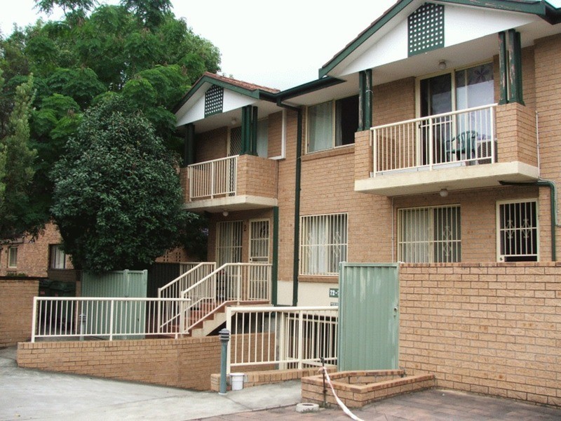 2/72-74 Meredith Street, Bankstown NSW 2200