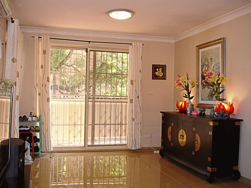 2/72-74 Meredith Street, Bankstown NSW 2200