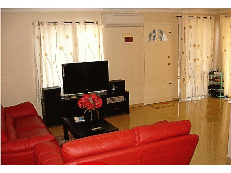 2/72-74 Meredith Street, Bankstown NSW 2200