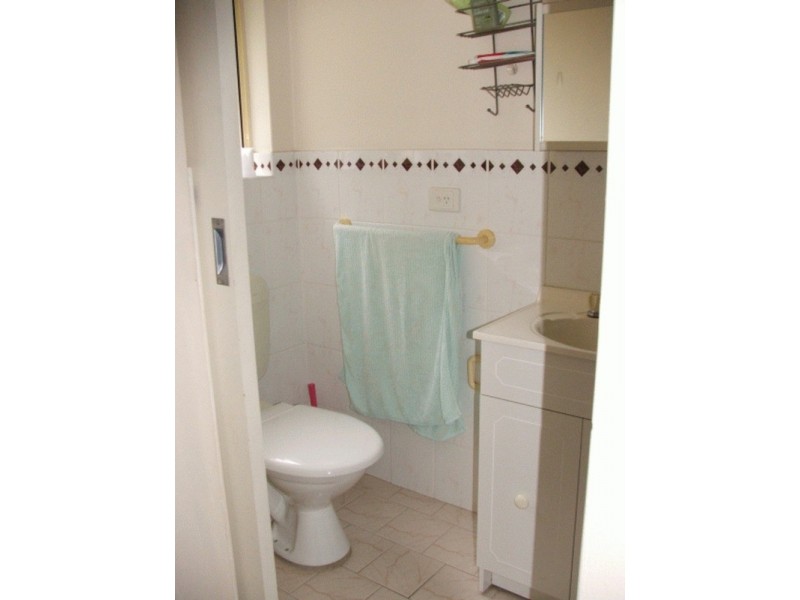 2/72-74 Meredith Street, Bankstown NSW 2200