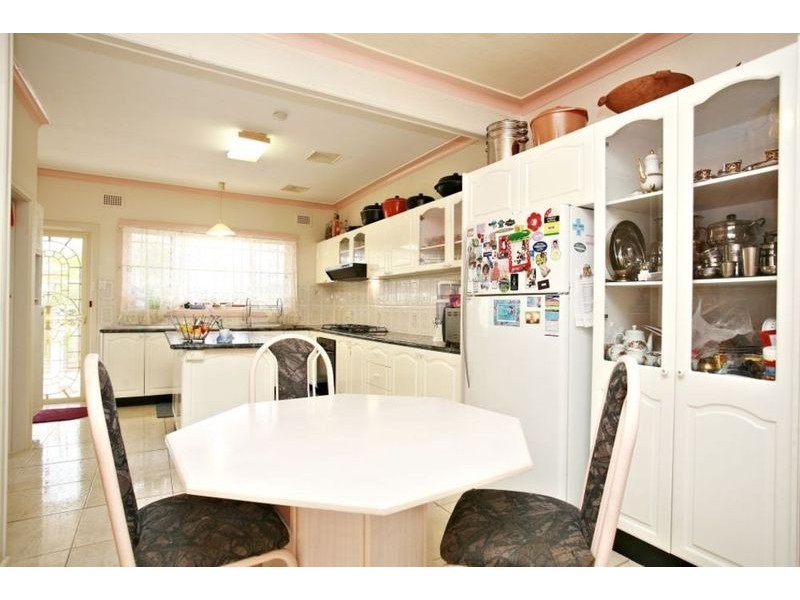 48 Russell Street, Greenacre NSW 2190