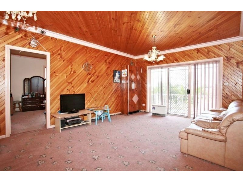 48 Russell Street, Greenacre NSW 2190