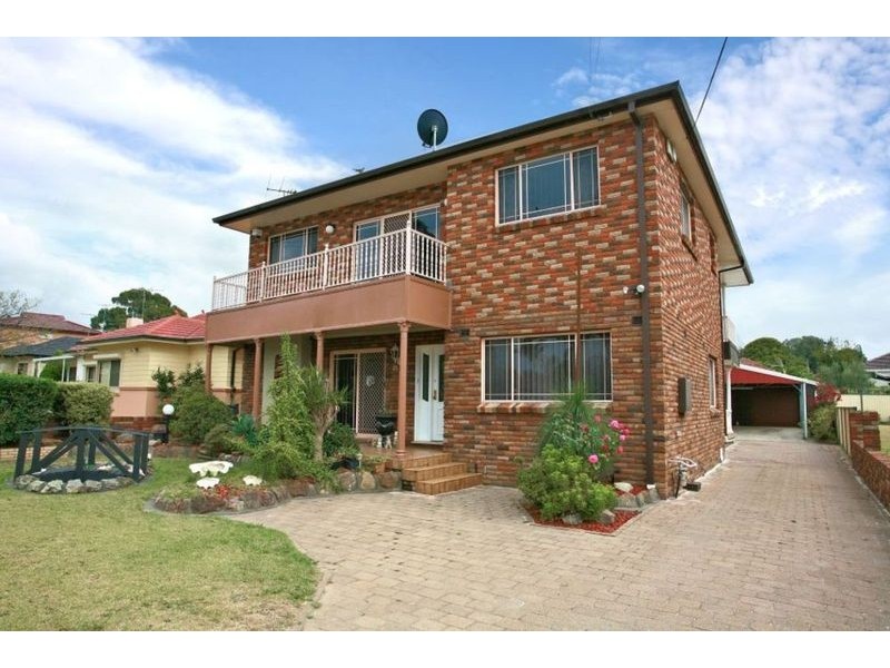 48 Russell Street, Greenacre NSW 2190