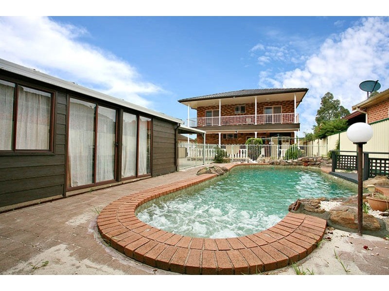 48 Russell Street, Greenacre NSW 2190