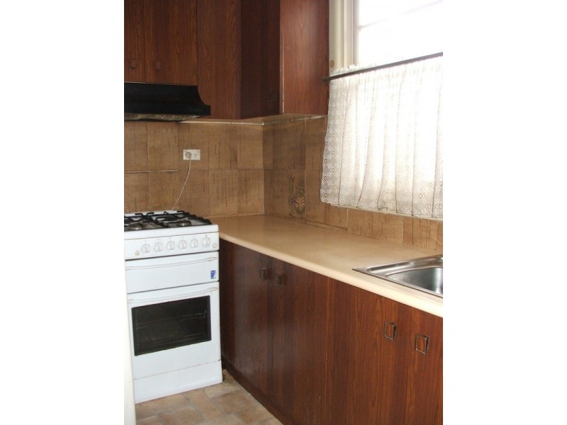 142 Amy Street, Regents Park NSW 2143