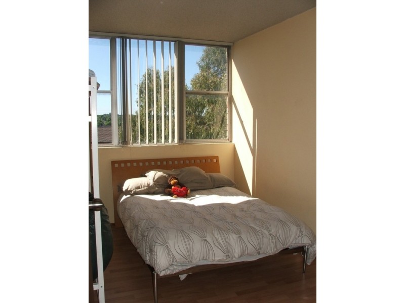 25/27-35 Raymond Street, Bankstown NSW 2200