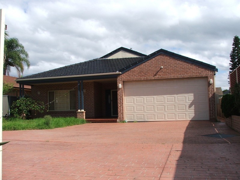 72A  The Avenue, Bankstown NSW 2200