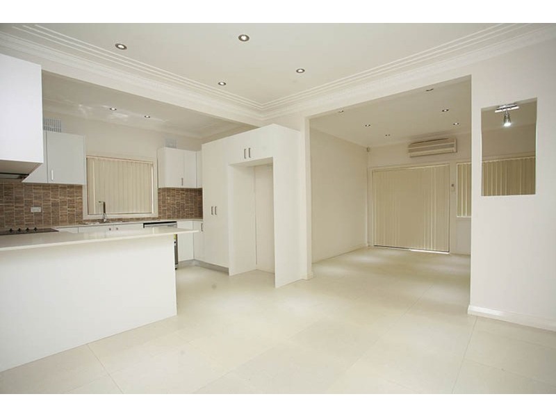 807 Hume Highway, Bass Hill NSW 2197