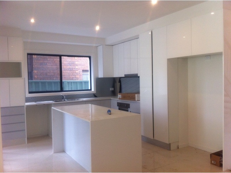 9A Chifley Avenue, Sefton NSW 2162