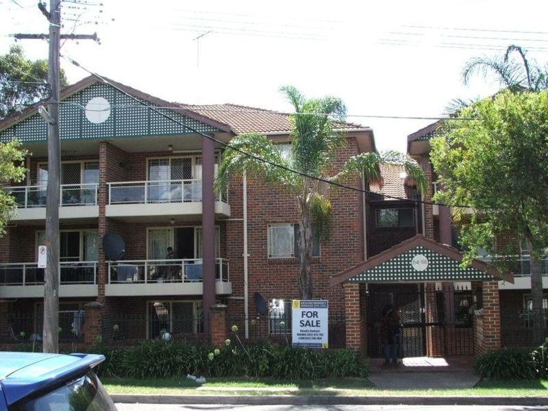 13/54-56 Sir Joseph Banks Street, Bankstown NSW 2200