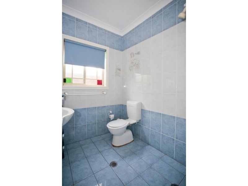 2/52 Chertsey Avenue, Bankstown NSW 2200