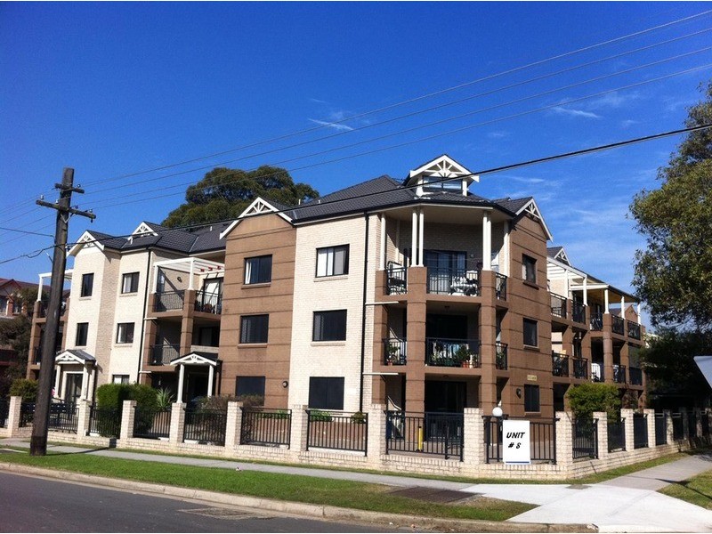8/41 Cairds Avenue, Bankstown NSW 2200