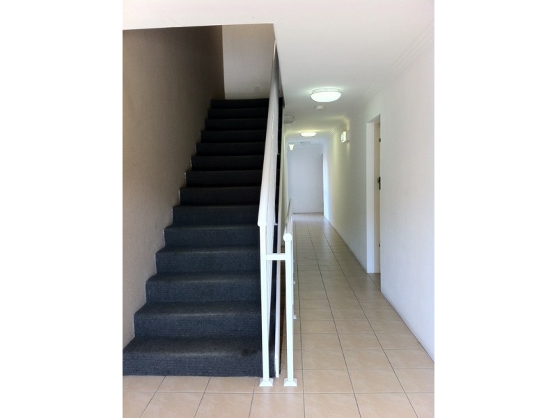 8/41 Cairds Avenue, Bankstown NSW 2200