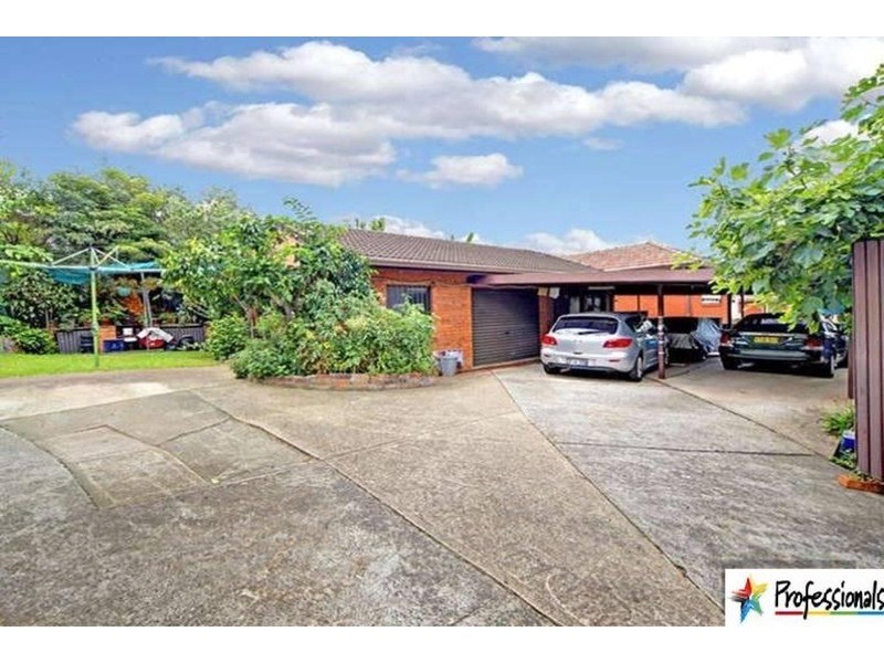 88 Greenacre Road, Greenacre NSW 2190