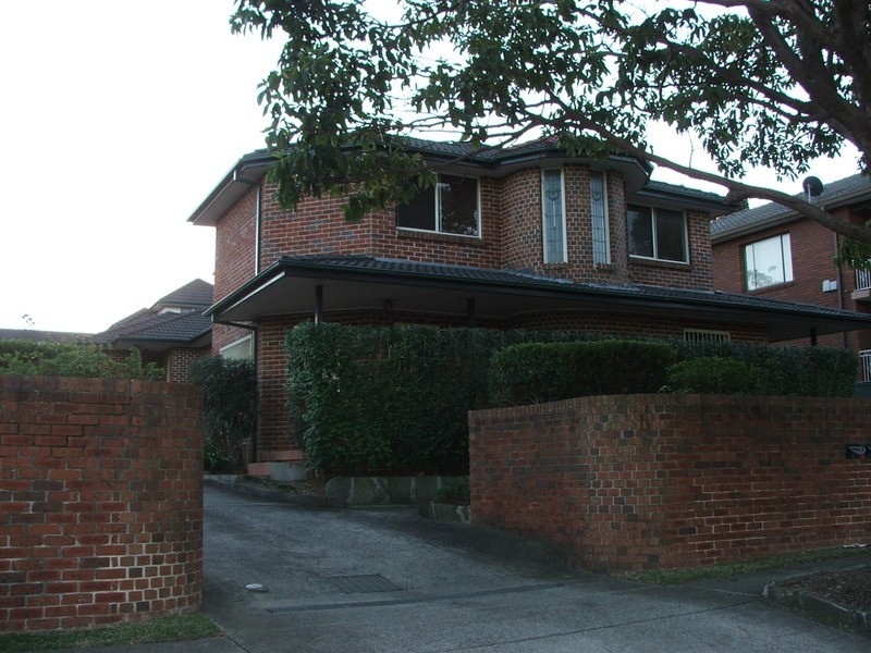 4/52 Little Road, Bankstown NSW 2200