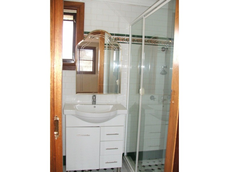 3 Salamander Place, Mount Lewis NSW 2200