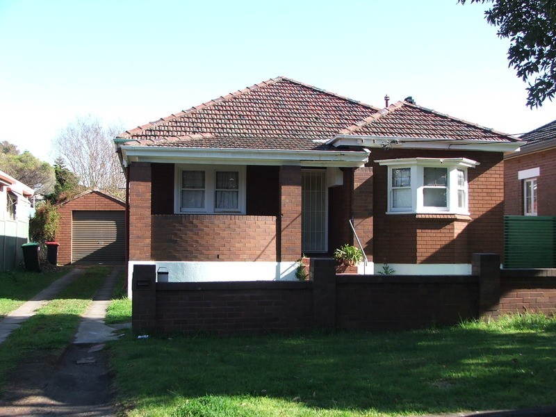 54 Reynolds Avenue, Bankstown NSW 2200
