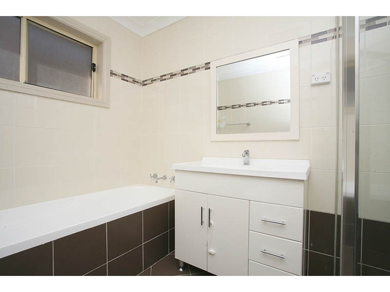 5 Price Lane, Bankstown NSW 2200