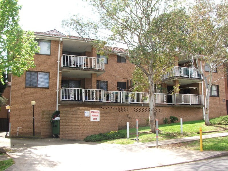 8/7 Mulla Road, Yagoona NSW 2199