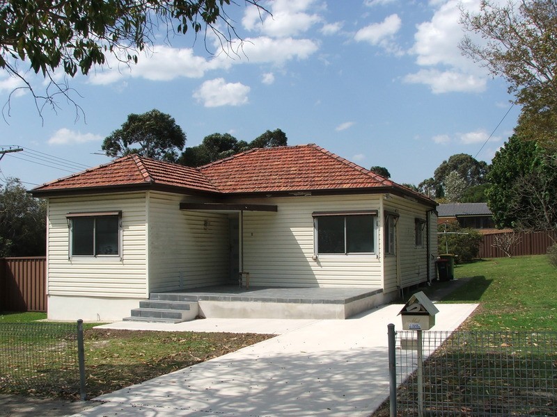 2 Sylvanus Street, Greenacre NSW 2190