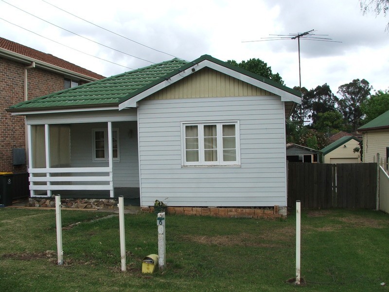 6 Fairview  Street, Guildford NSW 2161