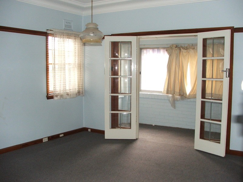 142 Amy Street, Regents Park NSW 2143