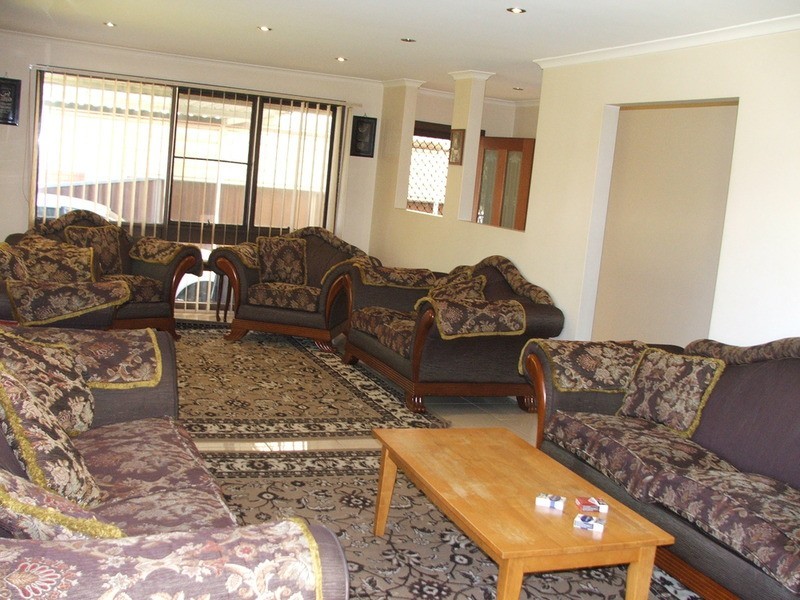 10 Rex Road, Georges Hall NSW 2198