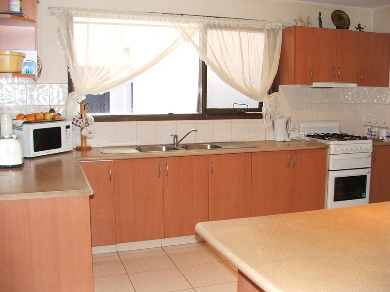 10 Rex Road, Georges Hall NSW 2198