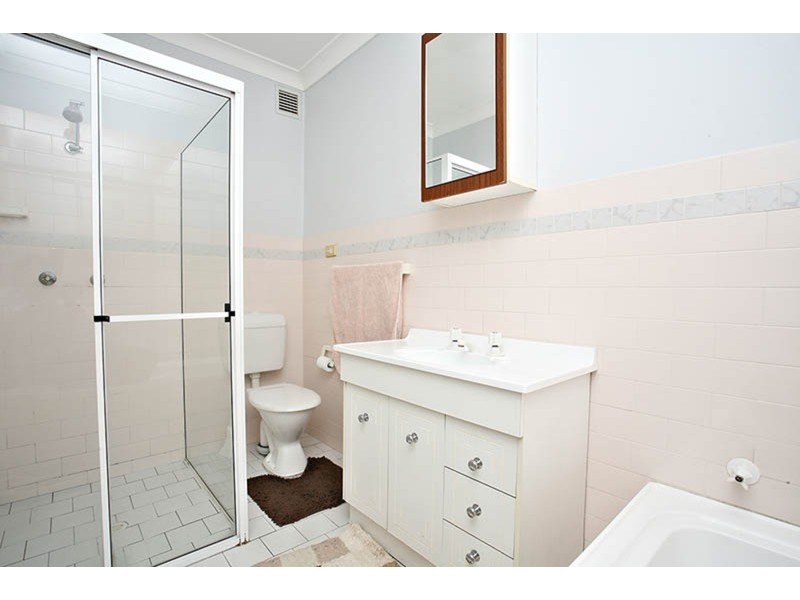 2/73 Reynolds  Avenue, Bankstown NSW 2200
