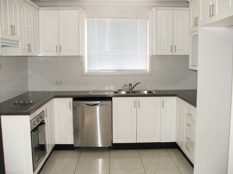 1/136 Rawson Road, Greenacre NSW 2190