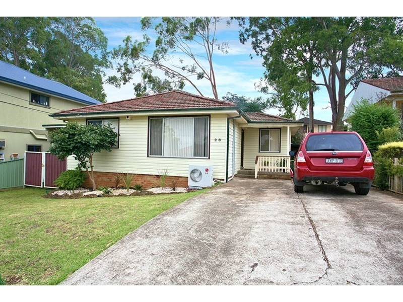 28 Donnington Avenue, Georges Hall NSW 2198