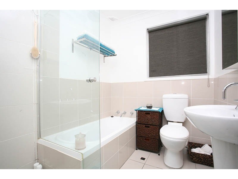 28 Donnington Avenue, Georges Hall NSW 2198