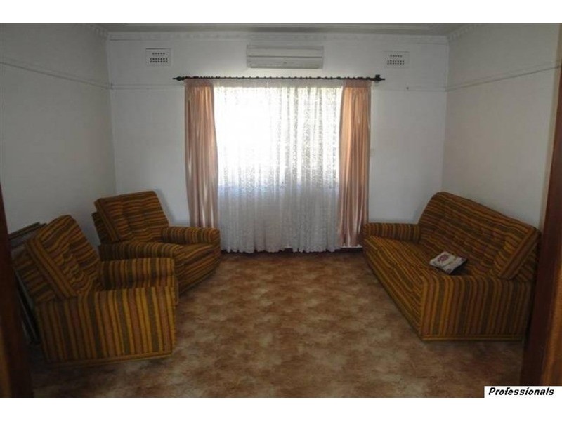 128 Orchard Road, Chester Hill NSW 2162