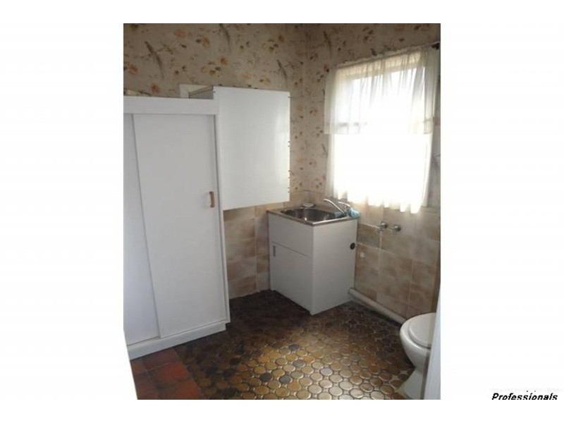 128 Orchard Road, Chester Hill NSW 2162