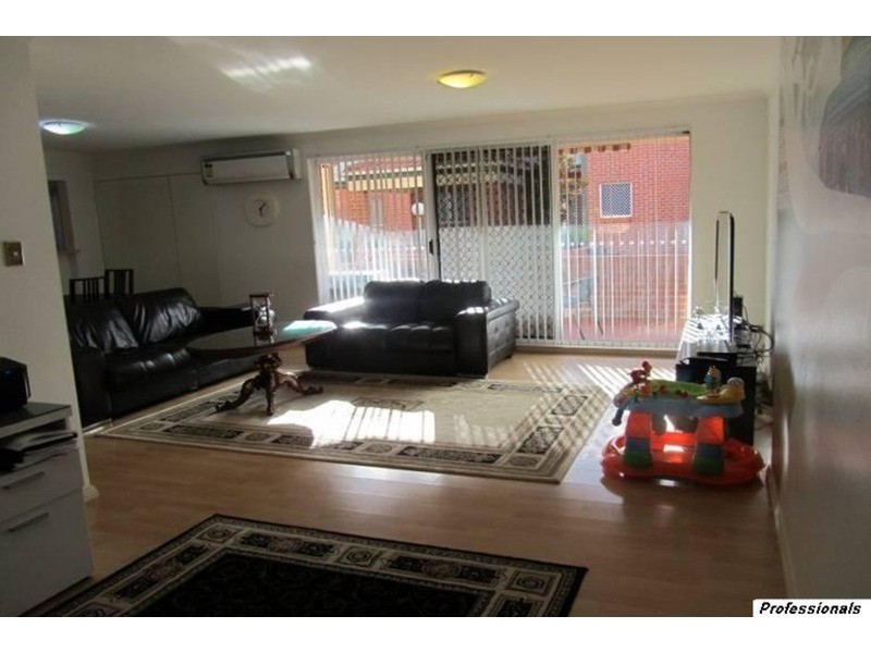 13/73 Reynolds Avenue, Bankstown NSW 2200